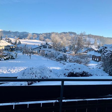 Lindners Hideaways - Bergnest Lodge - Bergblick Fewo 6 Pers Balkon Garten Hund Ski Unterkunft Luftkurort Oberreute Naehe Buchenegger Wasserfaelle Eistobel Bodensee 外观 照片