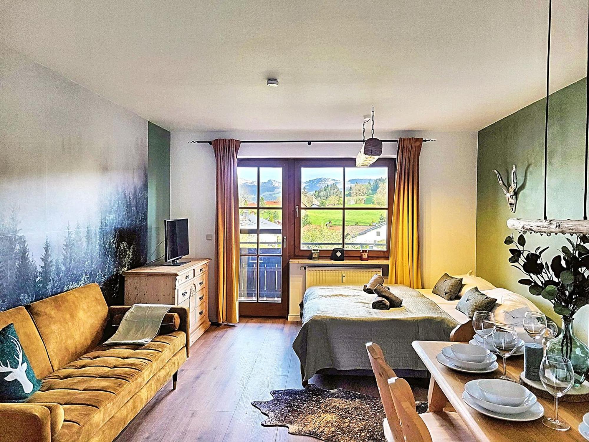 Lindners Hideaways - Bergnest Lodge - Bergblick Fewo 6 Pers Balkon Garten Hund Ski Unterkunft Luftkurort Oberreute Naehe Buchenegger Wasserfaelle Eistobel Bodensee 外观 照片
